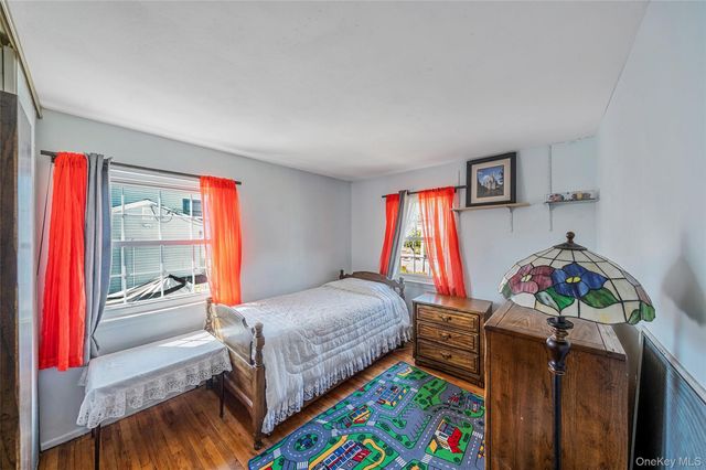 121 Kohr Road, Kings Park, NY 11754