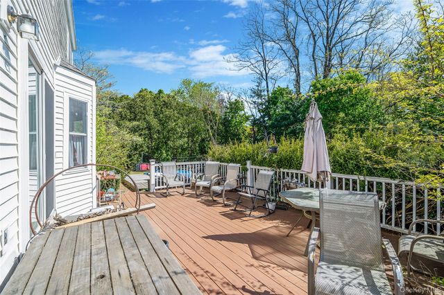 121 Kohr Road, Kings Park, NY 11754
