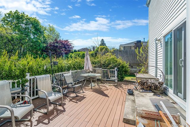 121 Kohr Road, Kings Park, NY 11754
