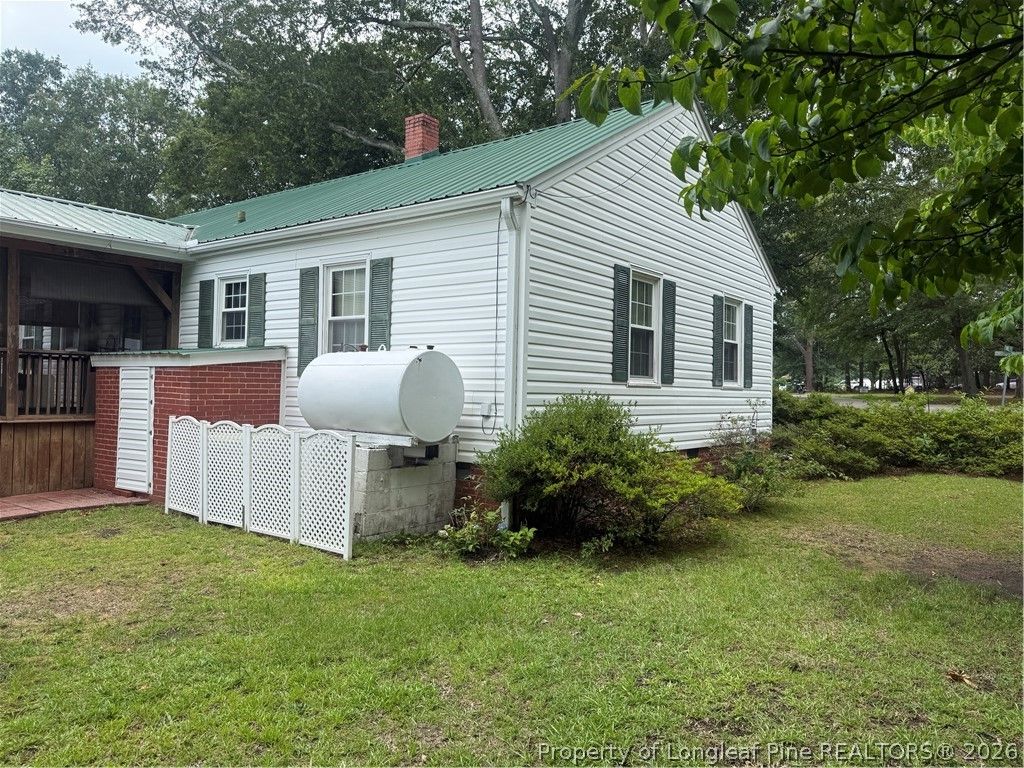 112 N Wright Street, Raeford, NC 28376 — photo 10