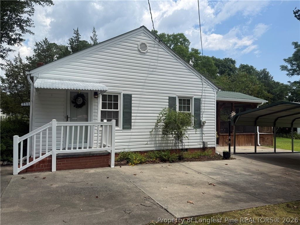 112 N Wright Street, Raeford, NC 28376 — photo 3