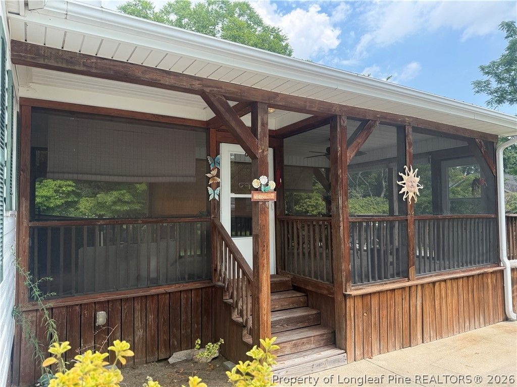 112 N Wright Street, Raeford, NC 28376 — photo 4