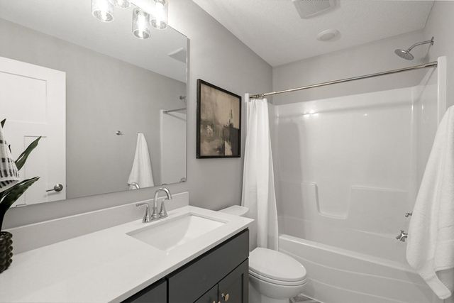 12715 Edison Street NE, Blaine, MN 55449