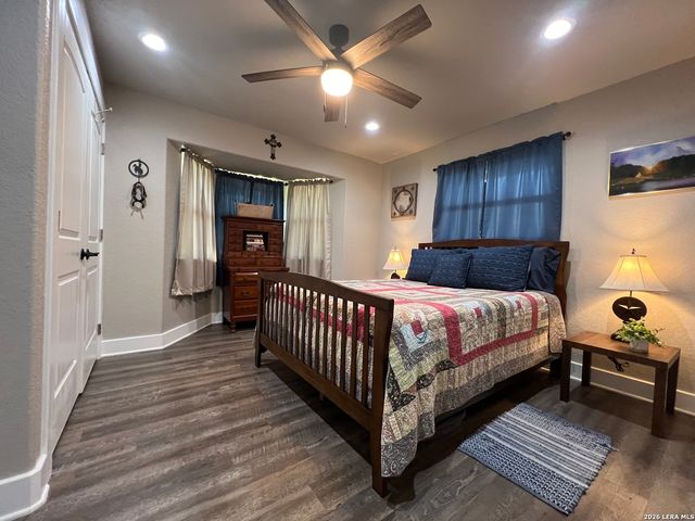 1797 W US Highway 90 East, Hondo, TX 78861