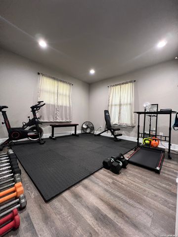 1797 W US Highway 90 East, Hondo, TX 78861