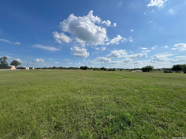 1797 W US Highway 90 East, Hondo, TX 78861