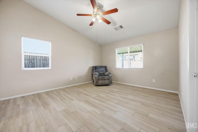 308 War Admiral Drive, Bakersfield, CA 93307