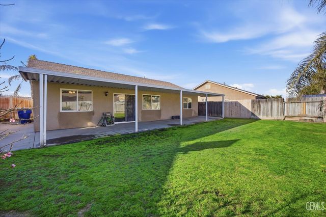 308 War Admiral Drive, Bakersfield, CA 93307