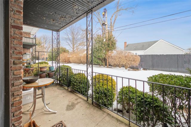 216 Fulton Street 1B, Farmingdale, NY 11735