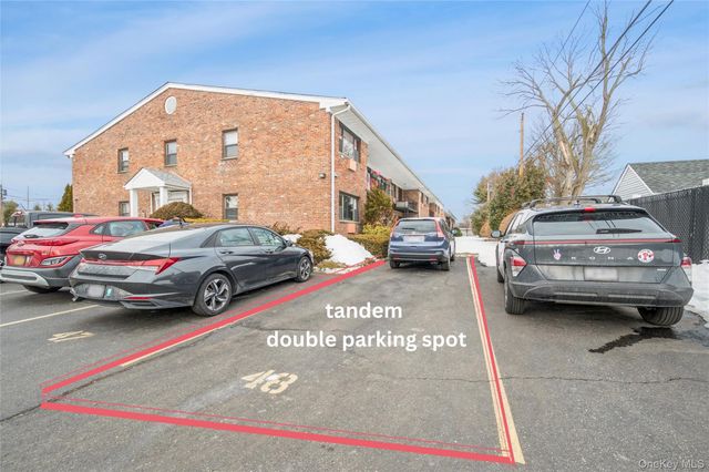 216 Fulton Street 1B, Farmingdale, NY 11735