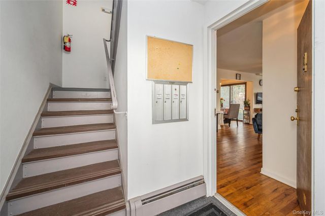 216 Fulton Street 1B, Farmingdale, NY 11735