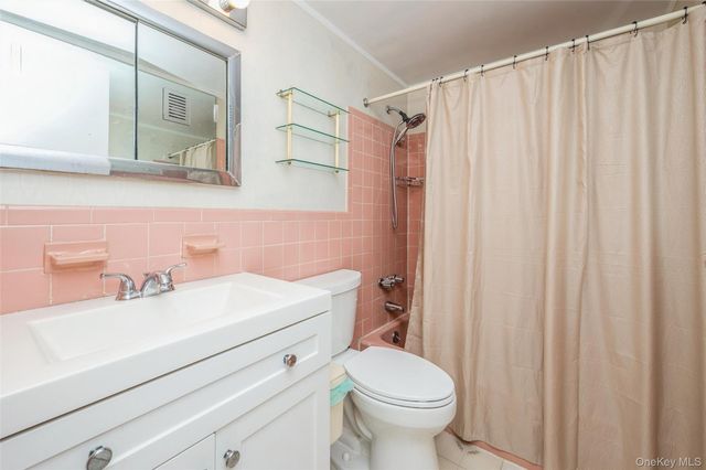 216 Fulton Street 1B, Farmingdale, NY 11735