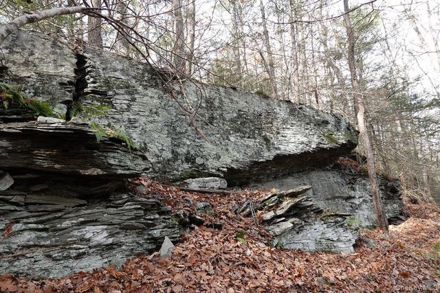 738 Manorville Road, Saugerties, NY 12477