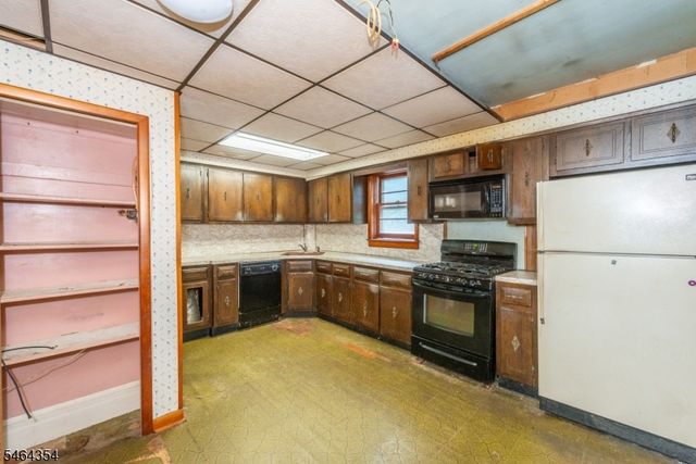 60 Martin Rd, Verona Twp., NJ 07044