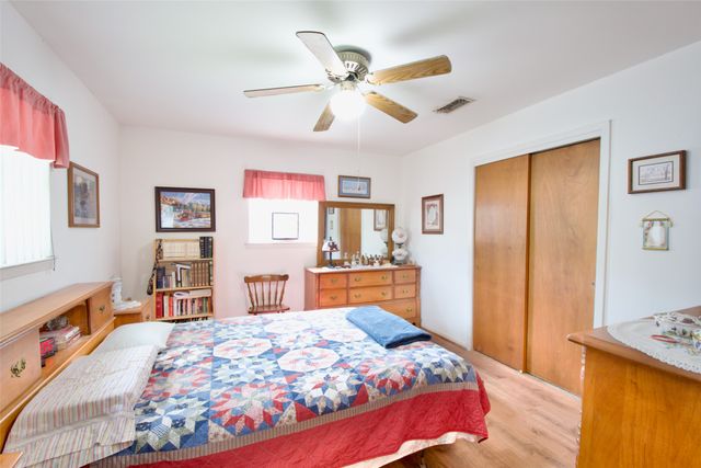 1204 W 21st Street, Clifton, TX 76634