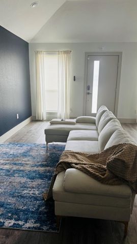 9001 Nyssa Street B, Houston, TX 77078