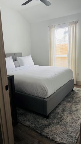 9001 Nyssa Street B, Houston, TX 77078