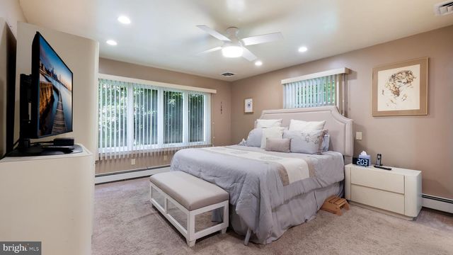 1061 GEORGE RD, Meadowbrook, PA 19046