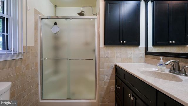 1061 GEORGE RD, Meadowbrook, PA 19046