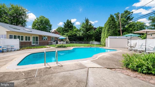 1061 GEORGE RD, Meadowbrook, PA 19046
