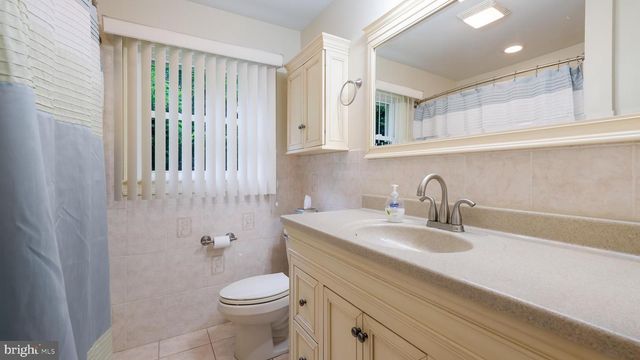 1061 GEORGE RD, Meadowbrook, PA 19046