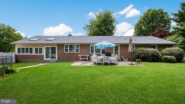 1061 GEORGE RD, Meadowbrook, PA 19046