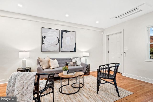 28 35TH STREET, Washington, DC 20019