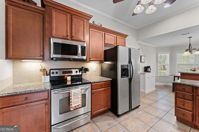 204 Galloway Street, Kathleen, GA 31047