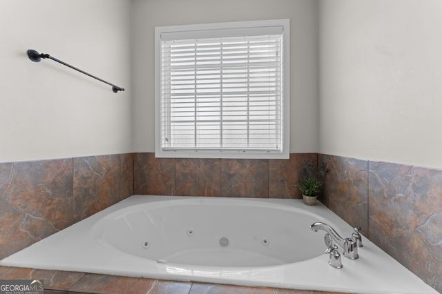 204 Galloway Street, Kathleen, GA 31047