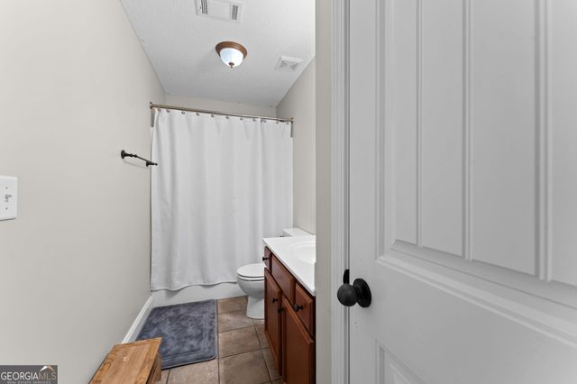 204 Galloway Street, Kathleen, GA 31047