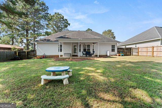 204 Galloway Street, Kathleen, GA 31047