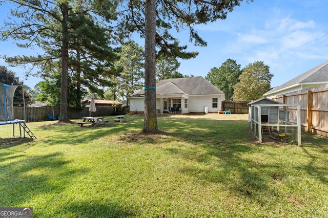 204 Galloway Street, Kathleen, GA 31047