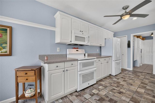 2516 DIXON TERRACE, Port Charlotte, FL 33981