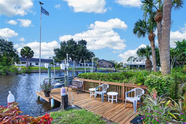 2516 DIXON TERRACE, Port Charlotte, FL 33981