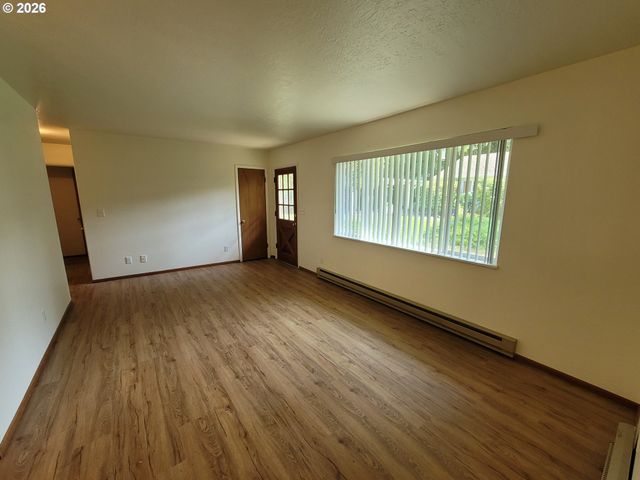 1630 CEDAR St, Forest Grove, OR 97116
