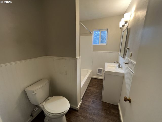 1630 CEDAR St, Forest Grove, OR 97116