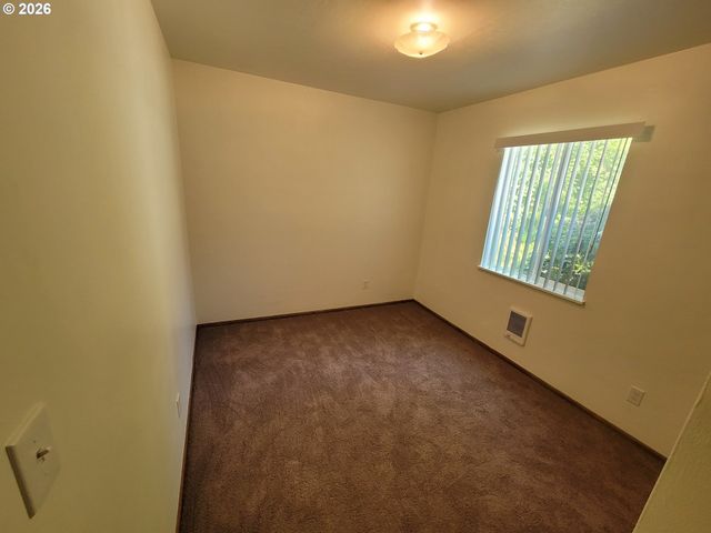 1630 CEDAR St, Forest Grove, OR 97116