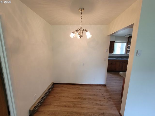 1630 CEDAR St, Forest Grove, OR 97116