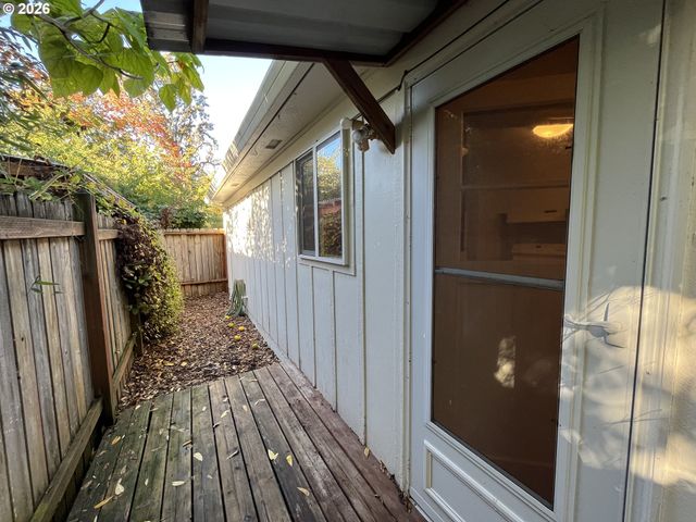 1630 CEDAR St, Forest Grove, OR 97116