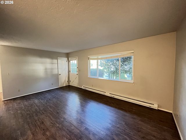 1630 CEDAR St, Forest Grove, OR 97116