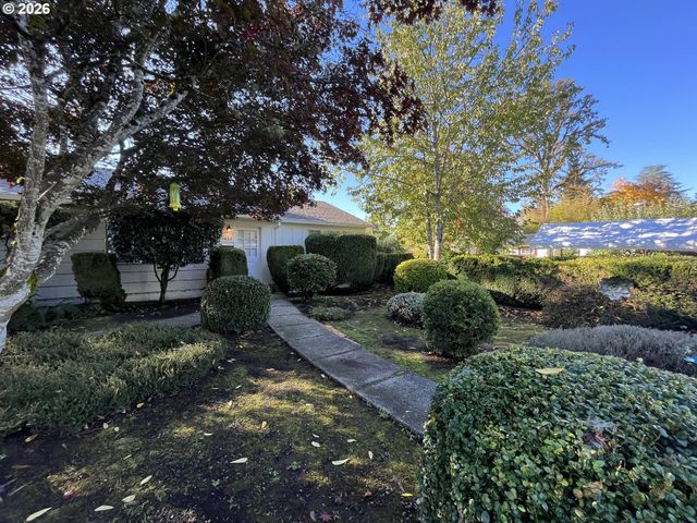 1630 CEDAR St, Forest Grove, OR 97116