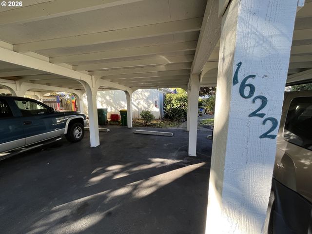 1630 CEDAR St, Forest Grove, OR 97116