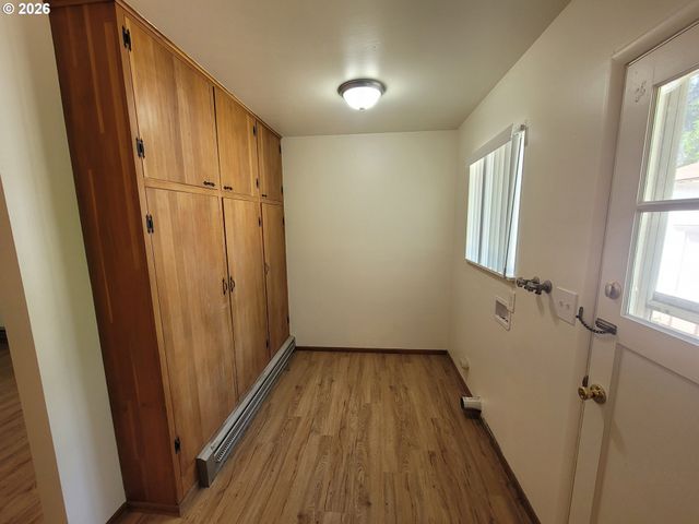 1630 CEDAR St, Forest Grove, OR 97116