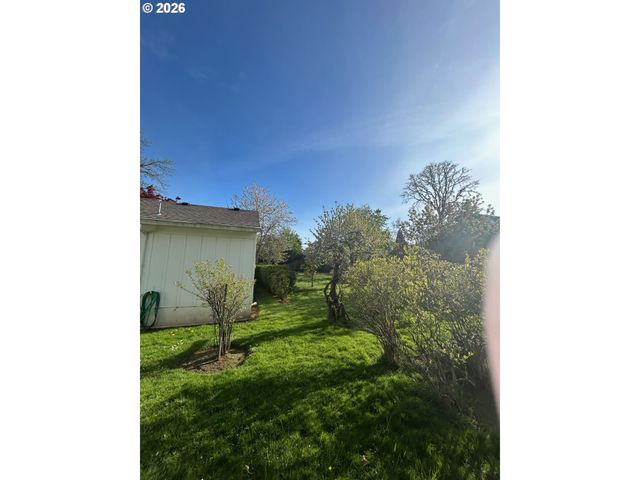 1630 CEDAR St, Forest Grove, OR 97116