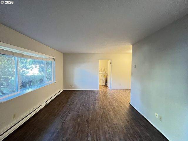 1630 CEDAR St, Forest Grove, OR 97116