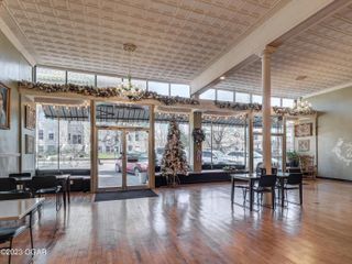 331 S Main Street, Carthage, MO 64836