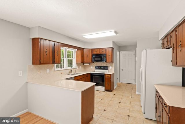 3430 COURTNEY SCHOOL RD, Midland, VA 22728