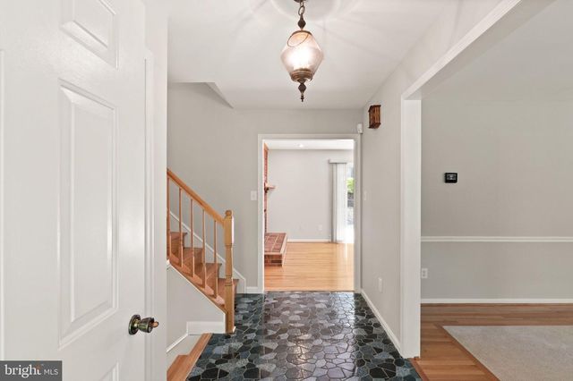 3430 COURTNEY SCHOOL RD, Midland, VA 22728