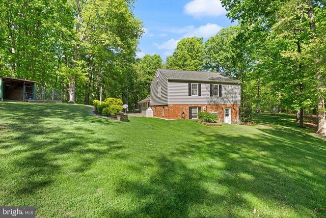 3430 COURTNEY SCHOOL RD, Midland, VA 22728