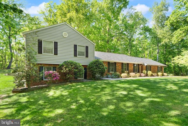 3430 COURTNEY SCHOOL RD, Midland, VA 22728
